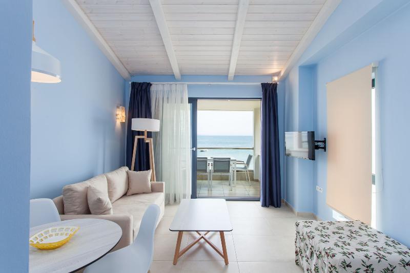 Elpiniki Luxury Apartments Nea Poteidaia Esterno foto