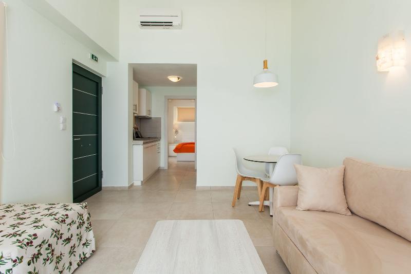 Elpiniki Luxury Apartments Nea Poteidaia Esterno foto